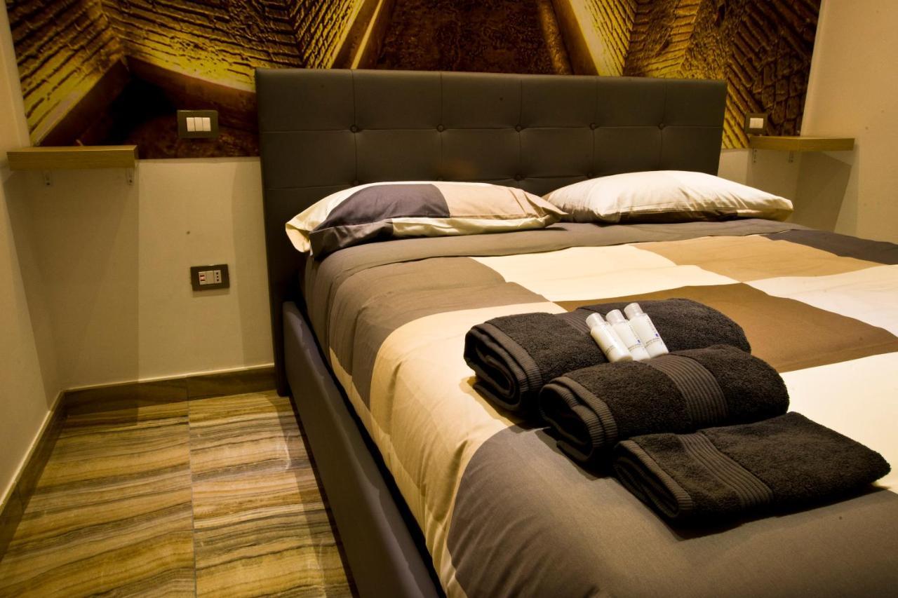 Suite Napoli Sotterranea Con Vasca Idromassaggio 外观 照片