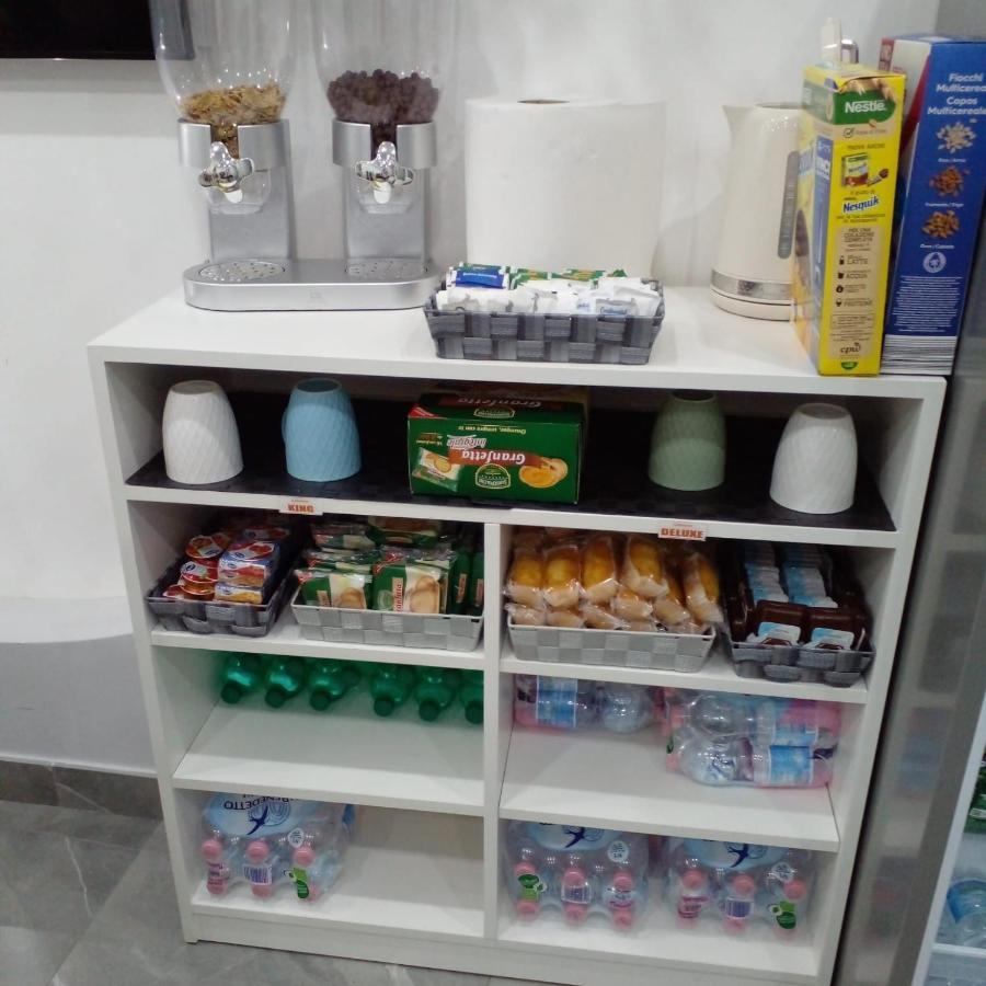 Suite Napoli Sotterranea Con Vasca Idromassaggio 外观 照片