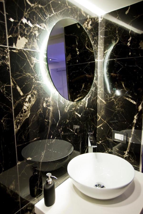 Suite Napoli Sotterranea Con Vasca Idromassaggio 外观 照片